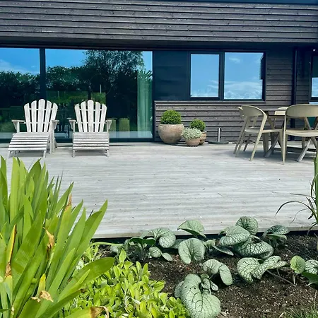 Сasa de vacaciones Family With Sea View On Talgje